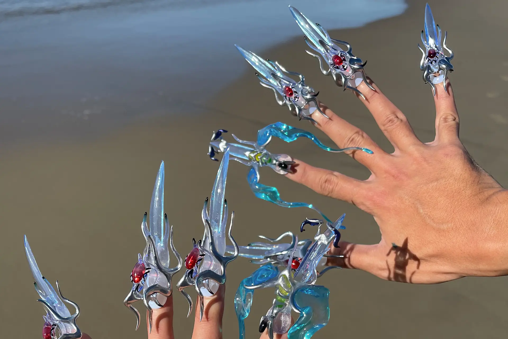 TOMY  ネールアート ネイリストTOMOYA NAKAGAWAの“交差”の軌跡 » RE:Connect