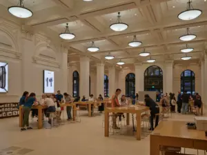 Appleの「語らない」広告戦略を語る