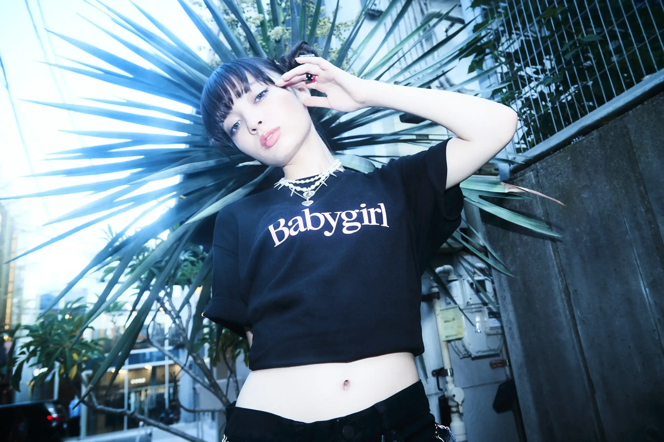 アーティスト・MANONのエッセンス。“七変化”を魅せる、自分らしさの表現。